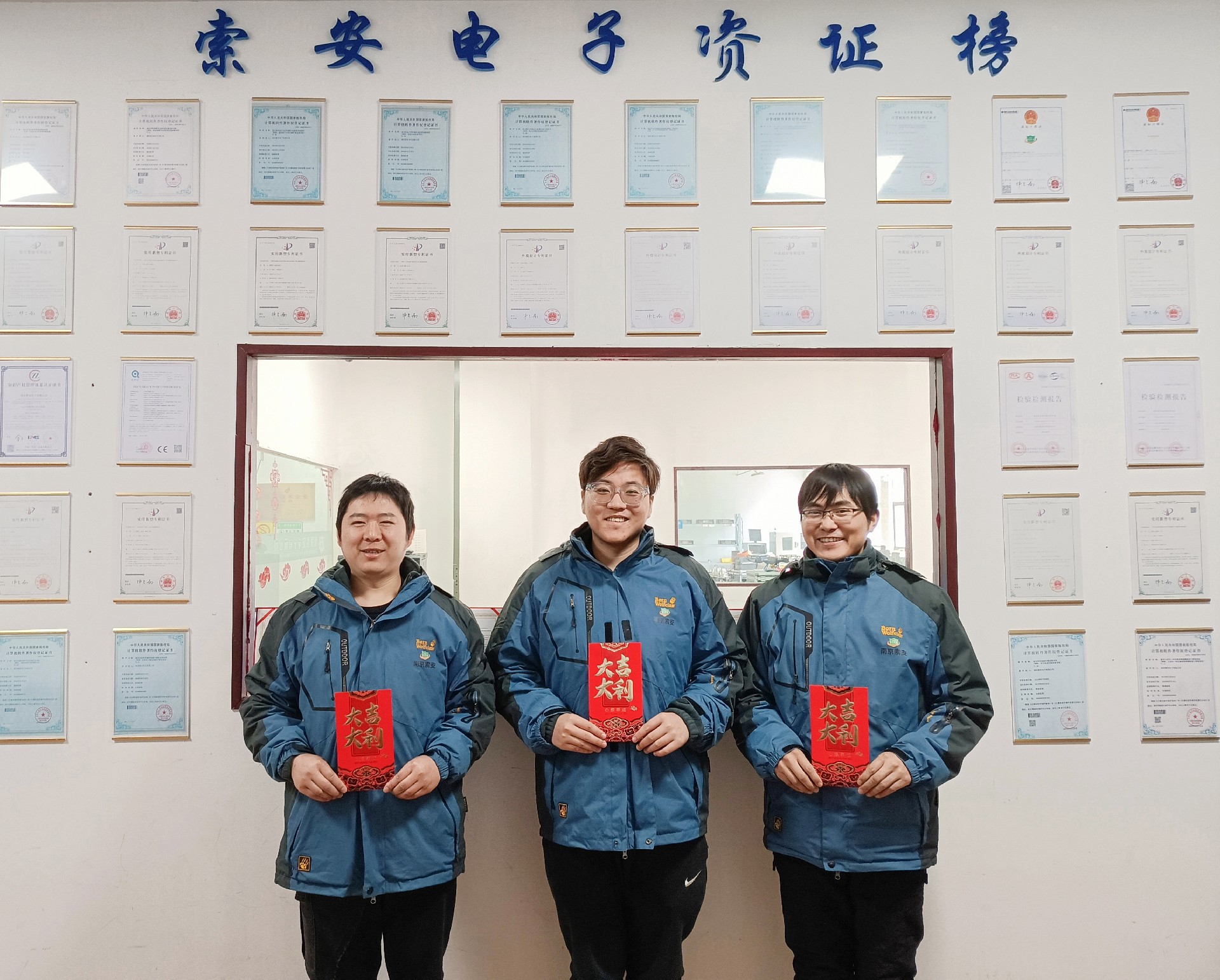 fc5a4fb140c60b1da9469b503f55609.jpg